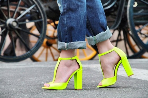 neon ayakkabı
